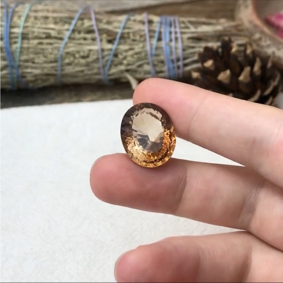 20.90 carat Natural Brown Topaz 19x15mm Oval Cut
Faceted Gemstone, Large stone - Picture 5 of 9